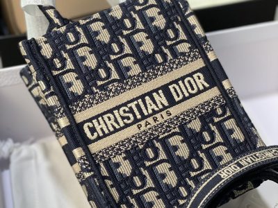 Mobile phone bag