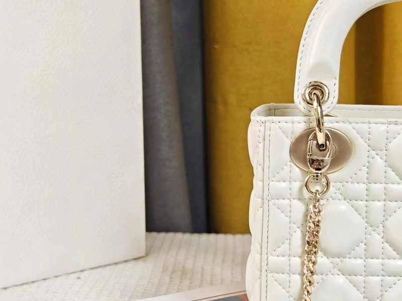Princess Diana handbag-m0505