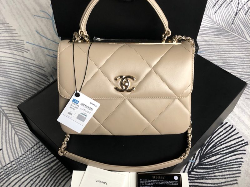 Top original single Chanel bag ️-16