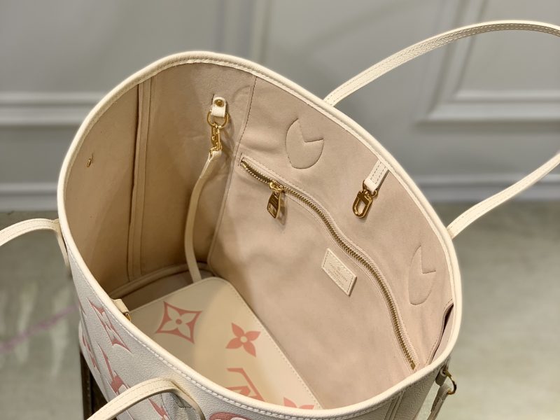 LV series-m21579(factory direct shooting)