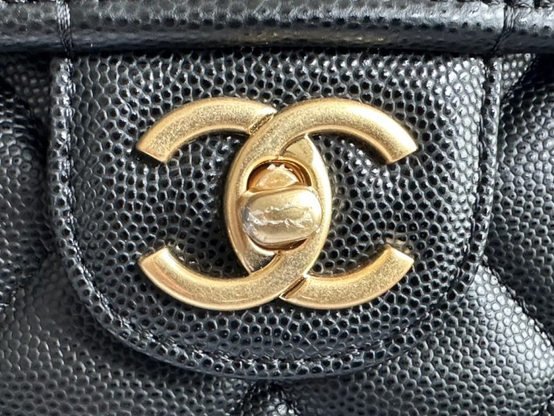 The hottest messenger bag of 2022-49
