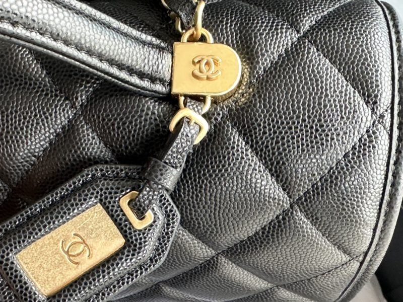 The hottest messenger bag of 2022-49