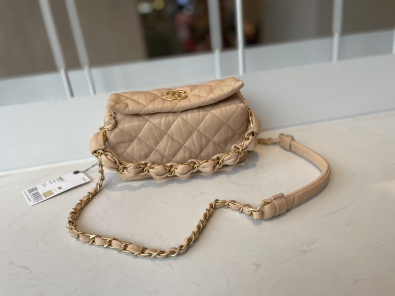 Chanel hobobag lunch box-05