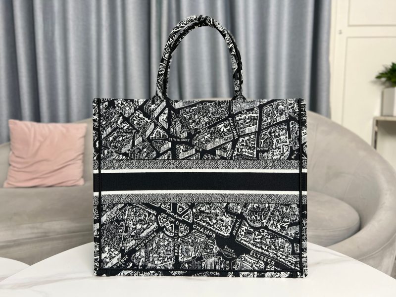 Patterned embroidered handbag-8801
