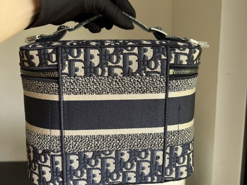 Dior Makeup Bag -m0567
